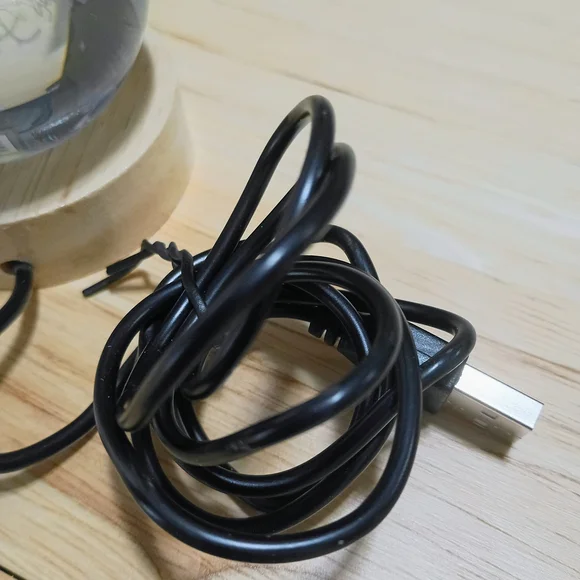 Laser 3D Etched Glass Jellyfish Sphere - Picture 6 of 6